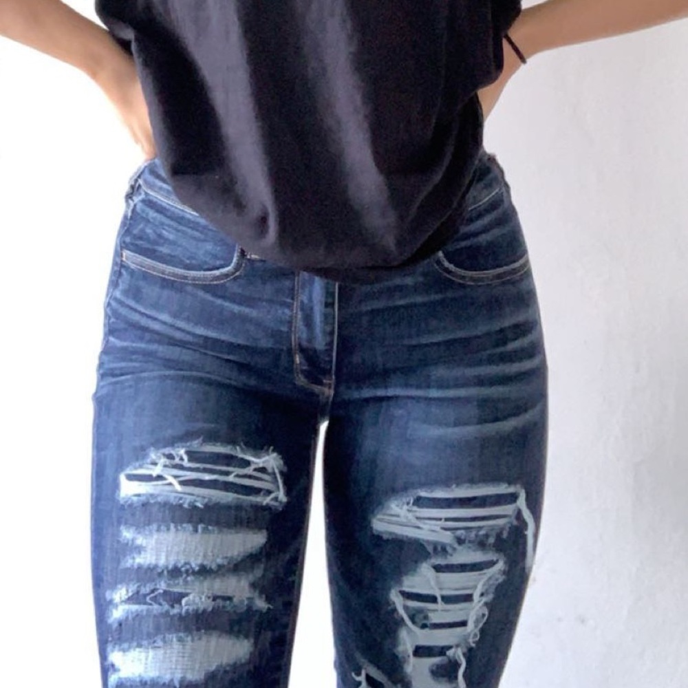 Distressed AE jeans